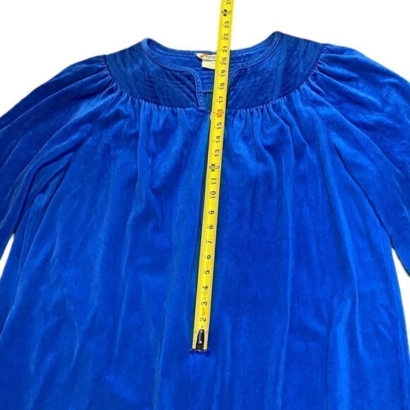 VINTAGE Rainbow Fashions Womens Bathrobe Blue Velvety Velore Zippered Size Large - Picture 12 of 12